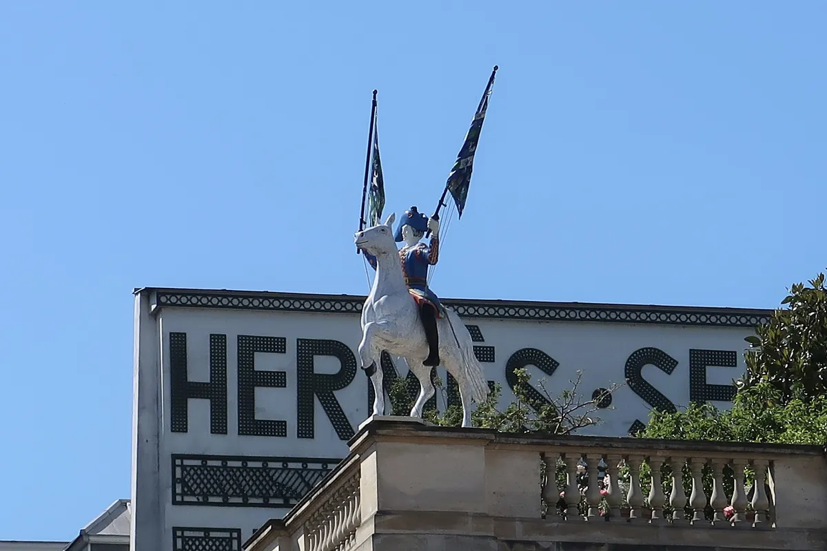 Why luxury is so expensive: costs, margins and scarcity 4 Hermès boutique on Faubourg Saint-Honoré in Paris